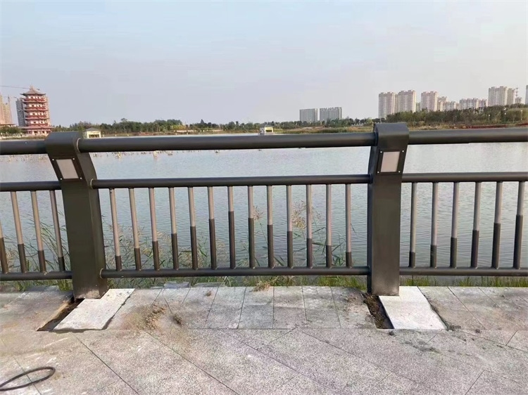 后市橋梁護(hù)欄現(xiàn)貨價(jià)格上漲空間有限