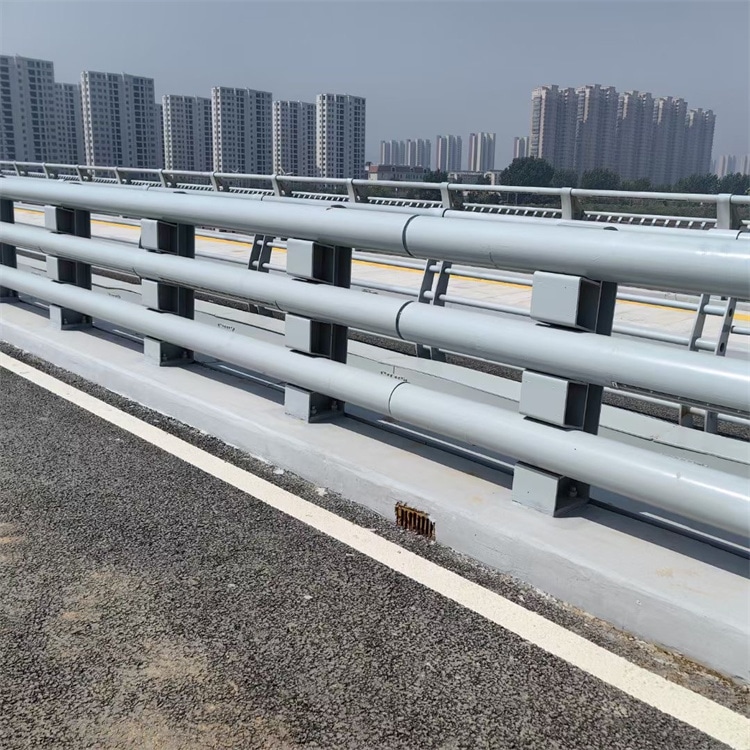 防撞護欄
